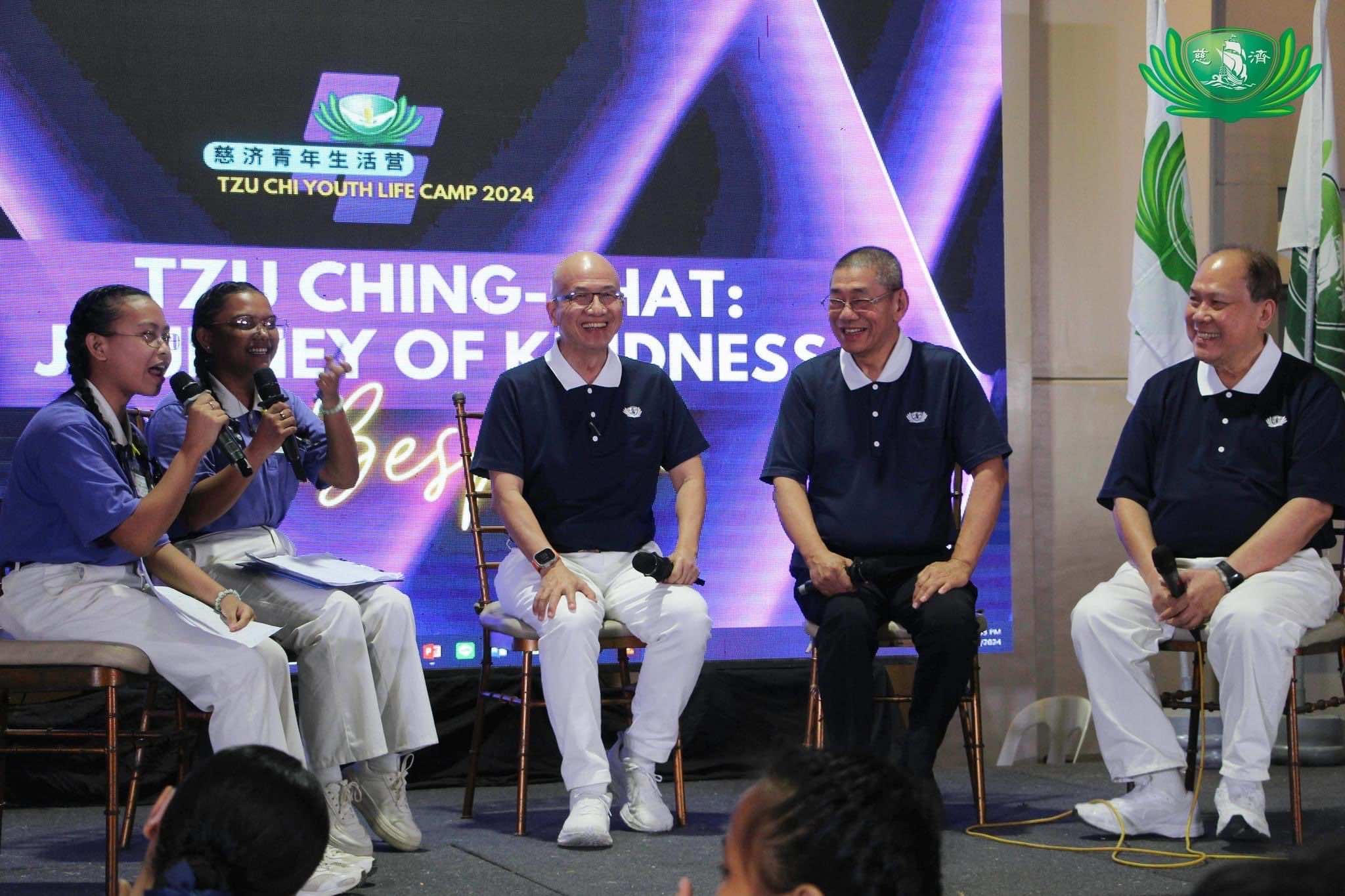 Tzu Chi brings joy to youth, amputee